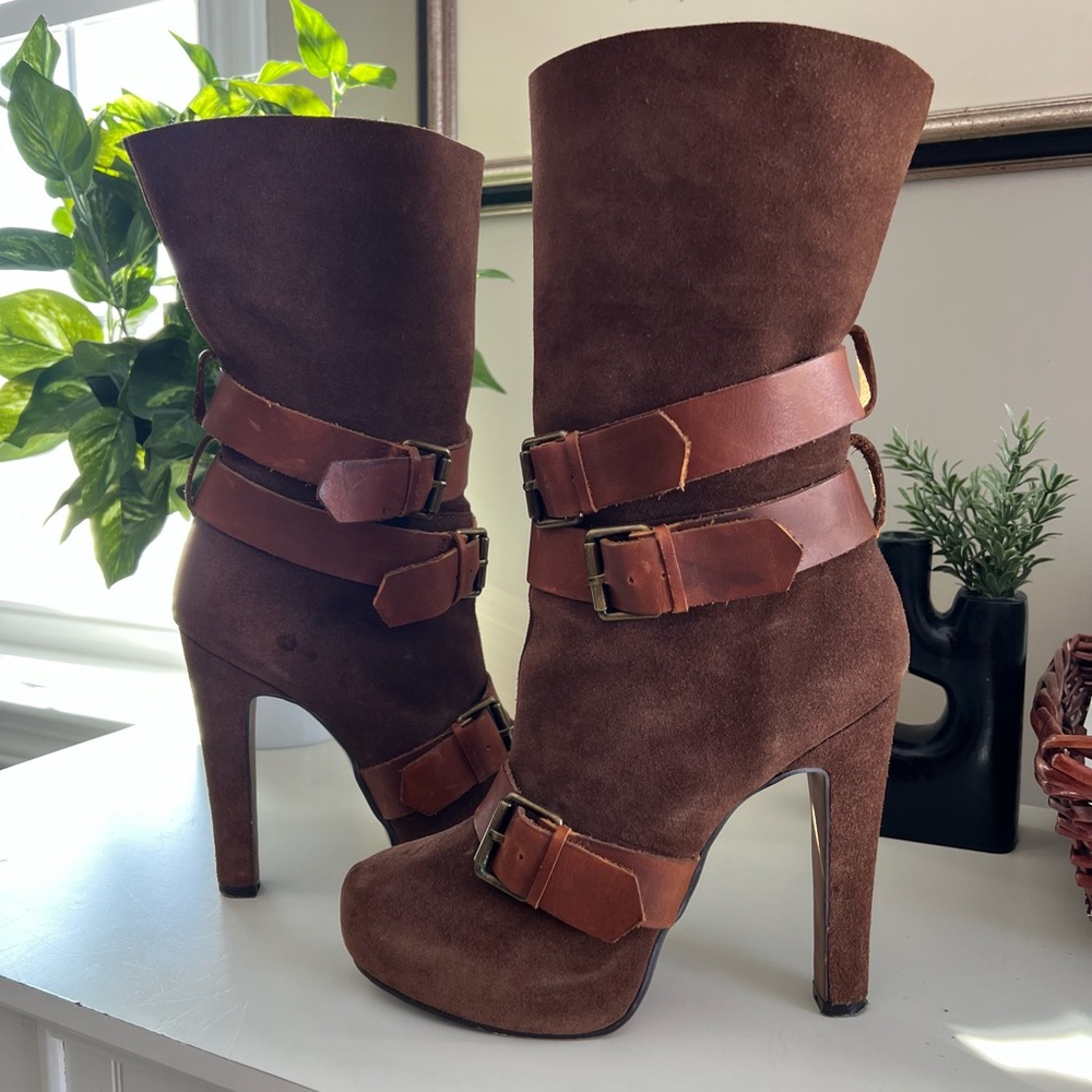 ALDO Women's Brown Leather Bootie Boots w/ buckles Sz 8